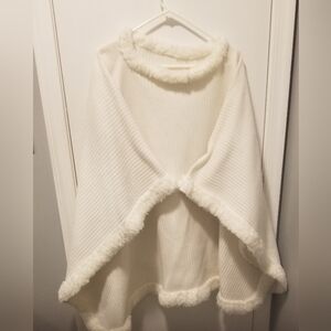 Pre-loved Handcrafted Women's Cream Winter Colored Shawl.